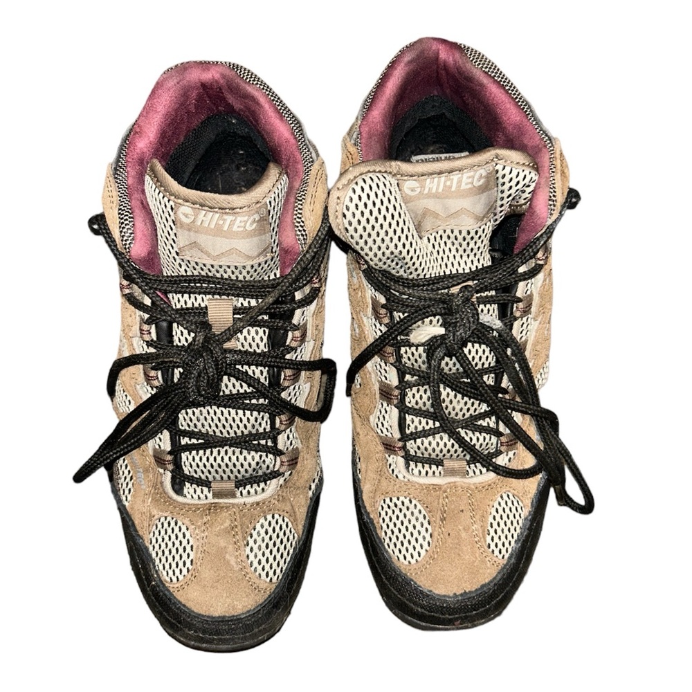 Size 8 Hi-tec women’s snow boots